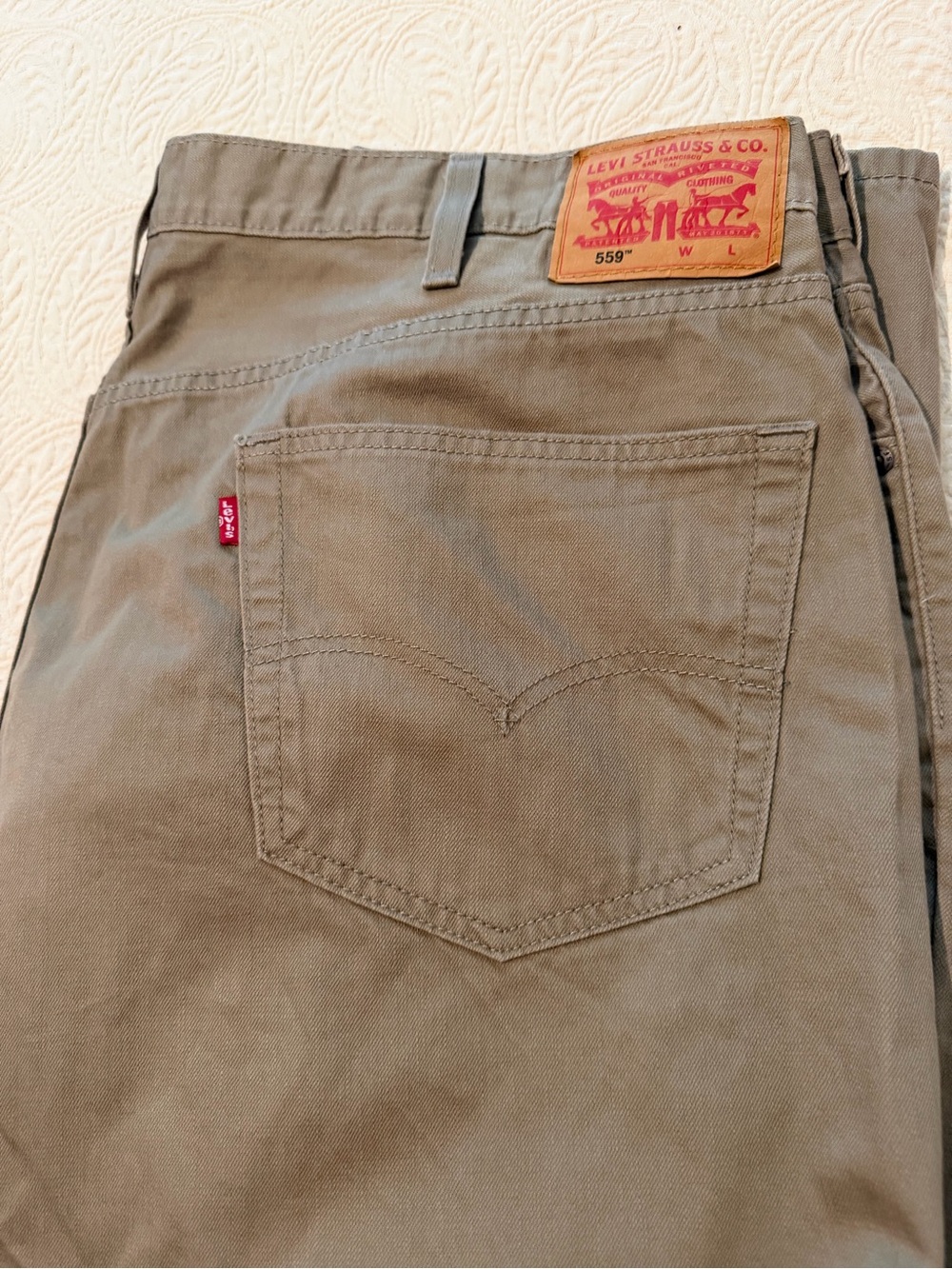 Levi's 559 W48 L30 - Desert Tan